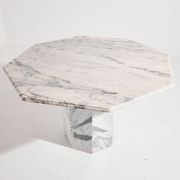 Table à manger en marbre