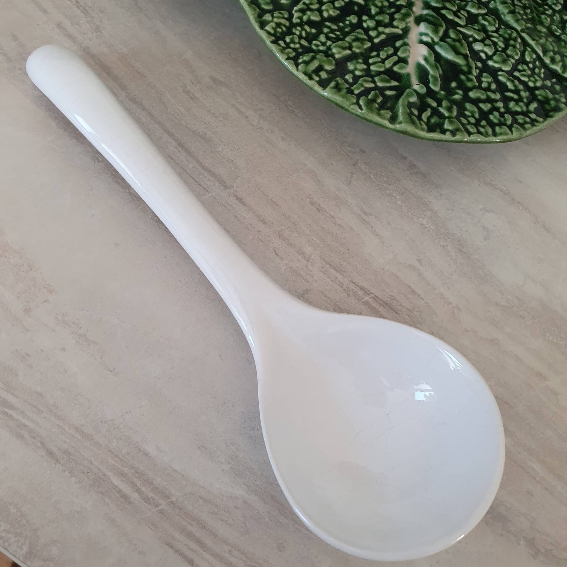 Soupière Chou en Barbotine avec son plat et sa louche