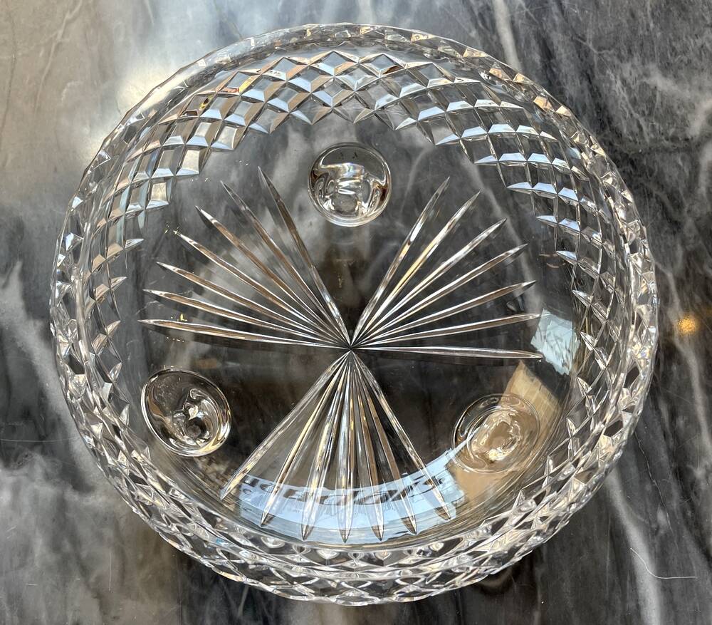 Bohemian crystal fruit bowl diamond point centrepiece decoration