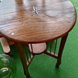 Marine pedestal table