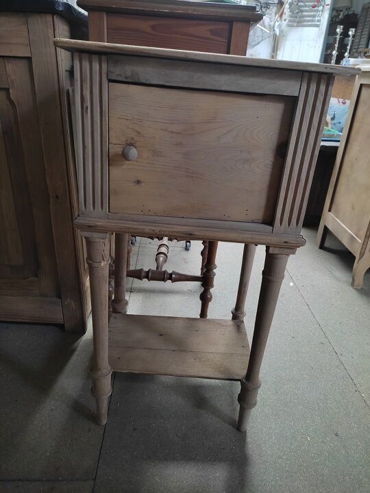Solid wood bedside table ready to paint old vintage door flea marketspritdantan