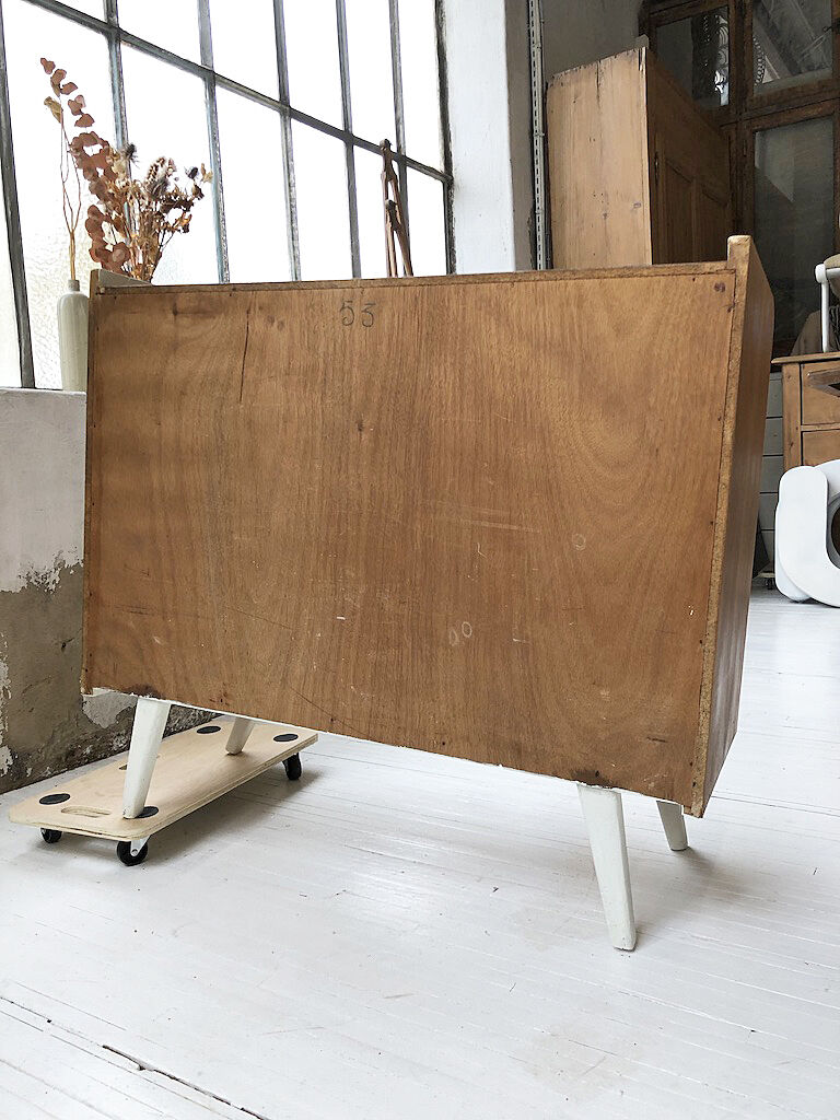 White vintage chest of drawers