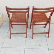 2 vintage folding chairs from the 1950s