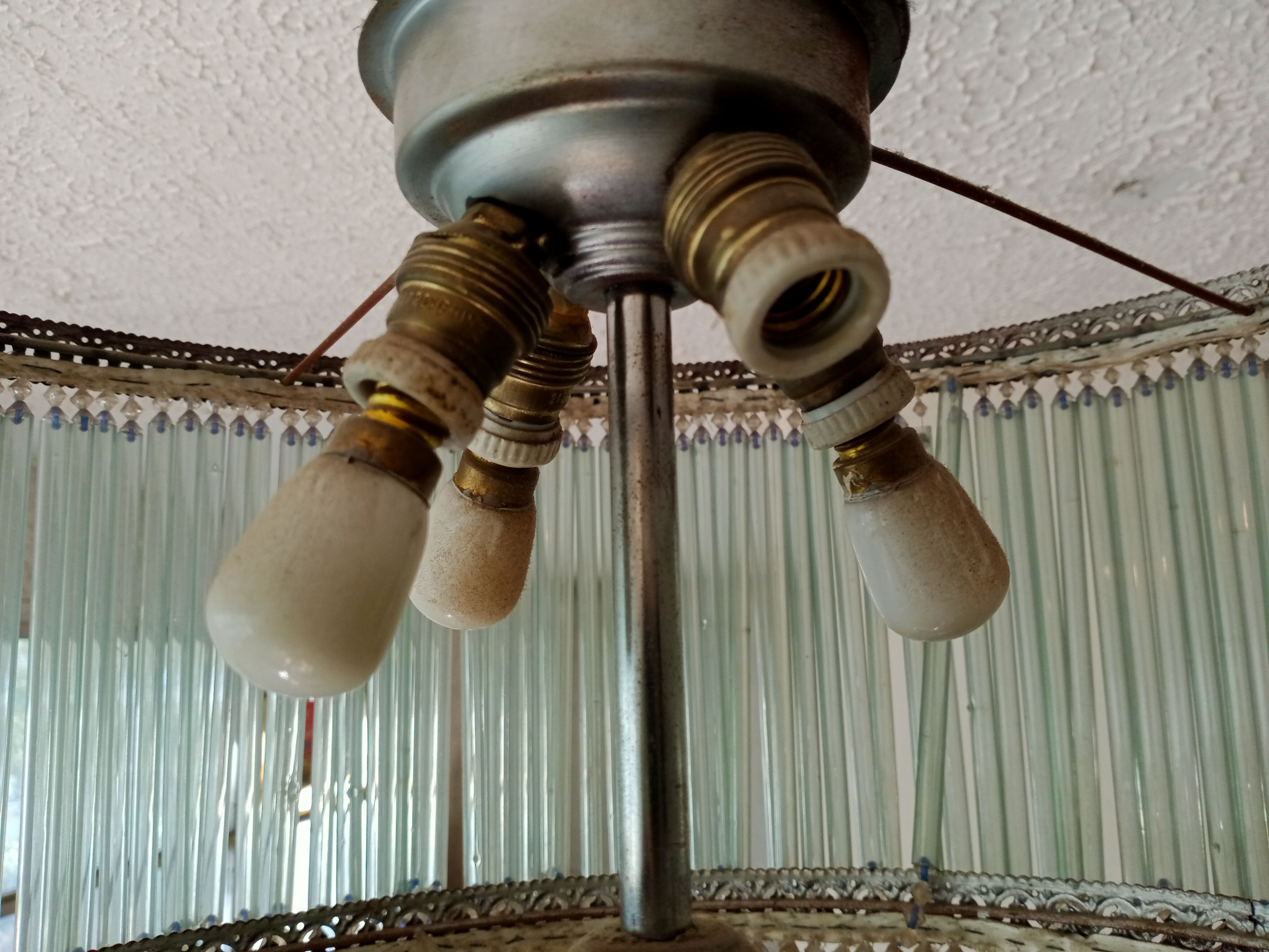 Art Deco suspension