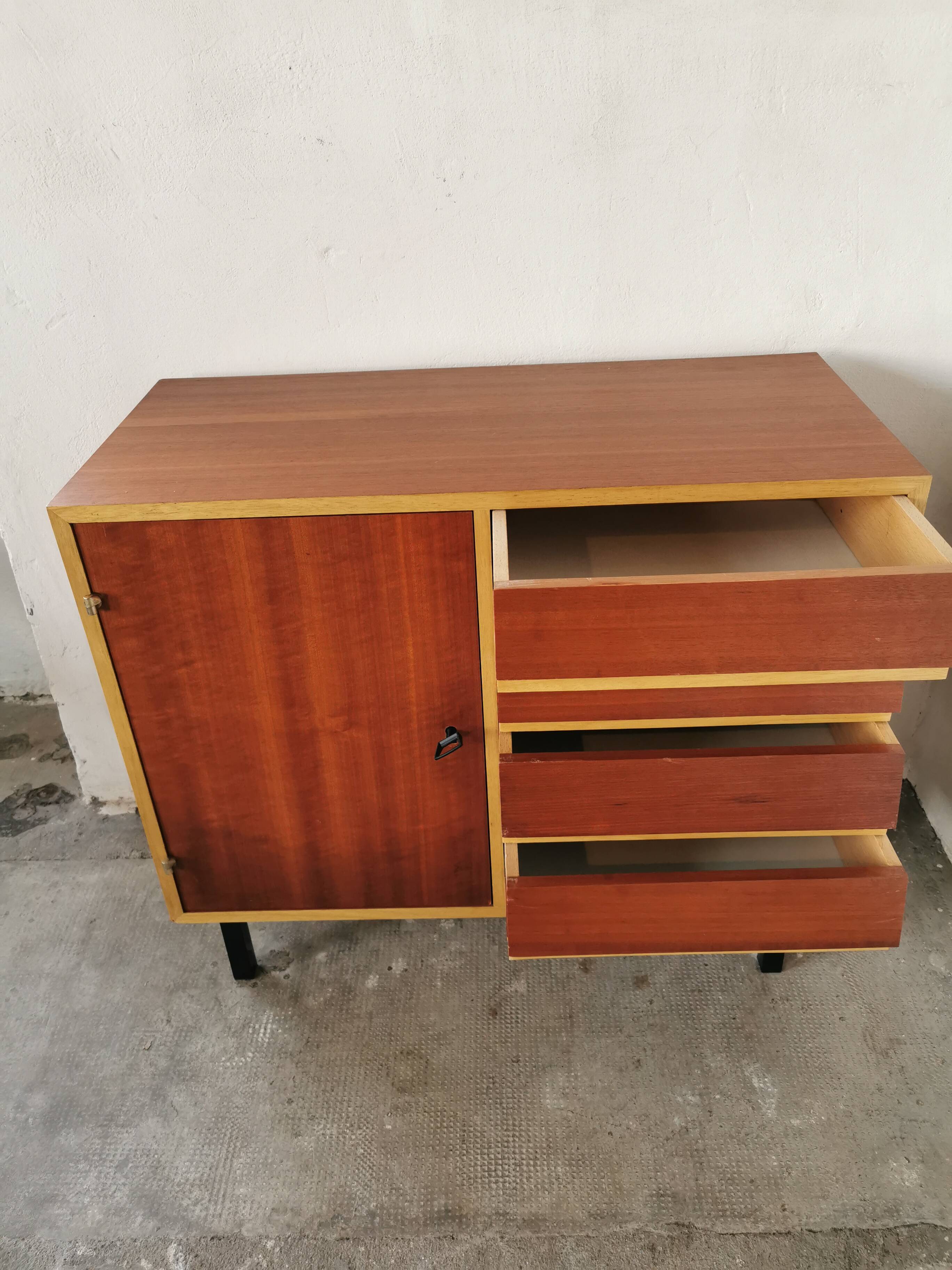 Box sideboard from the 60s
