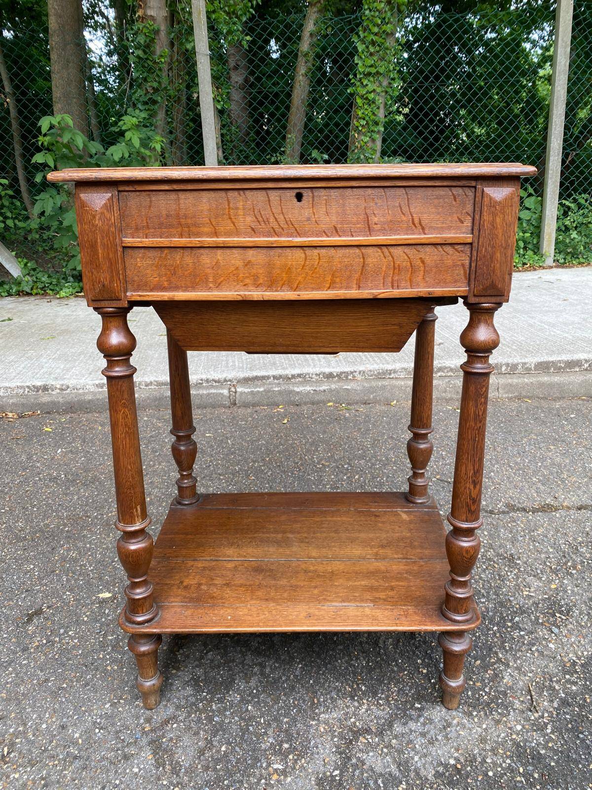 20th-century solid oak dressing table.