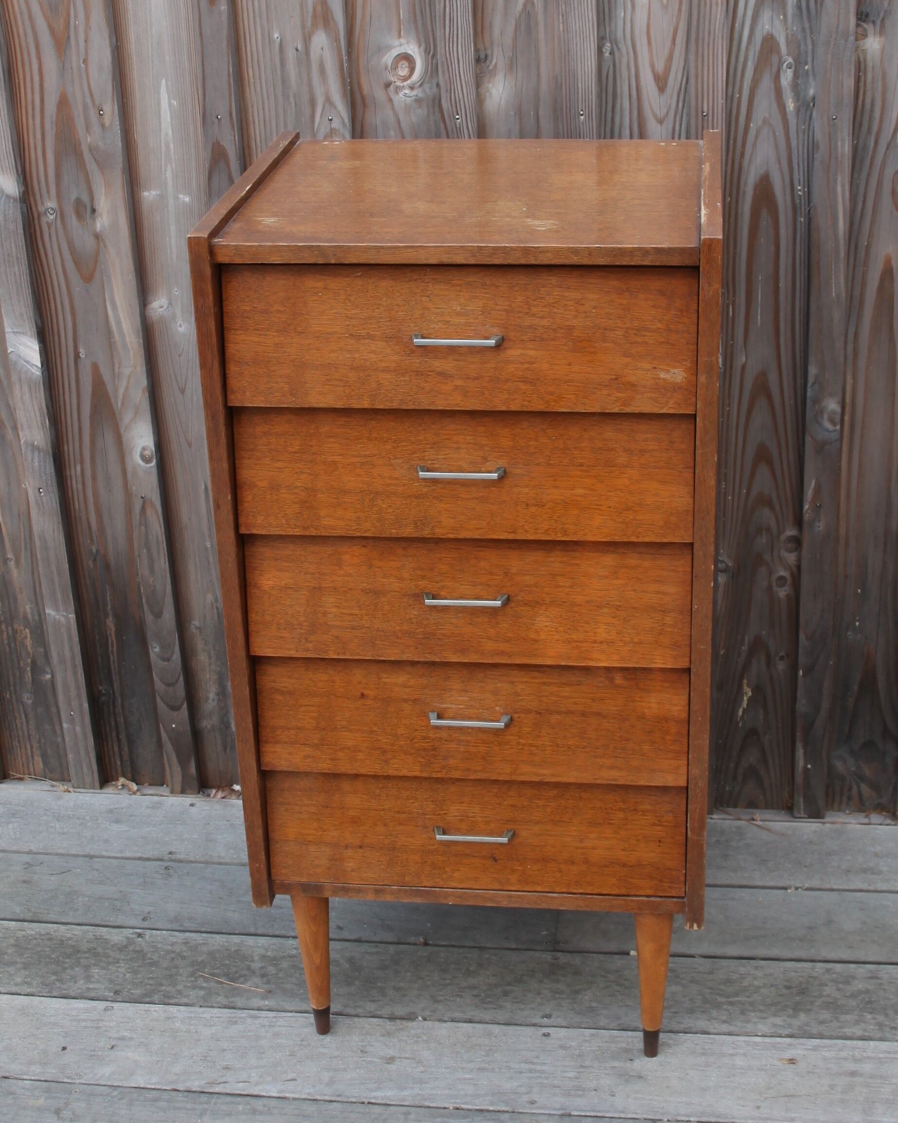 Commode ou chiffonier vintage