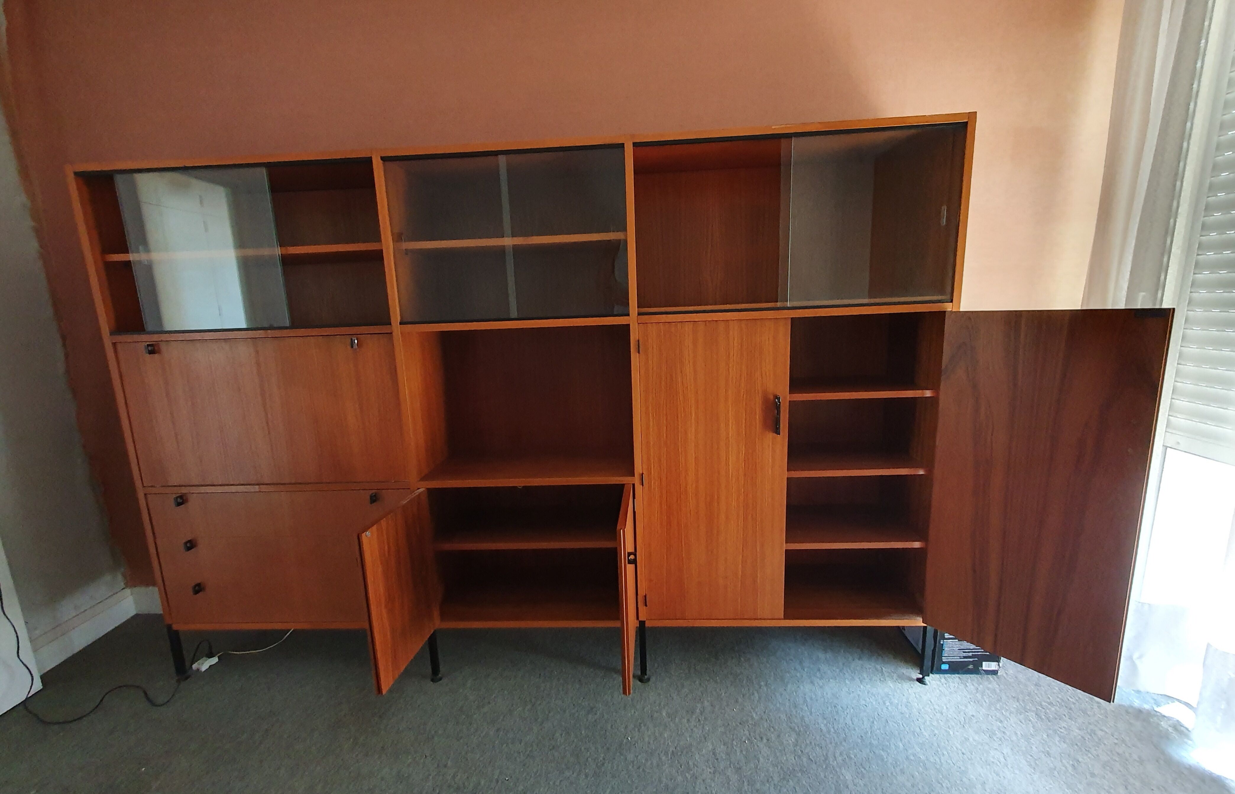 Bibliothèque avec secrétaire et rangements