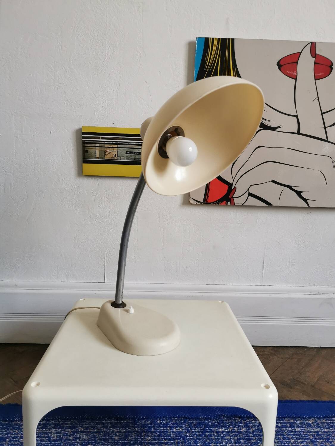 Resistex bakelite desk lamp from the 40s/50s