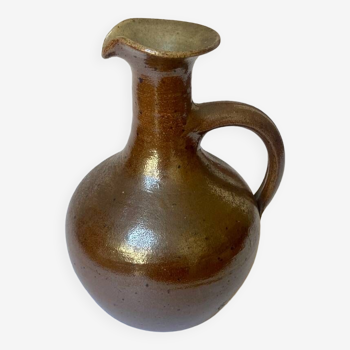 Stoneware pitcher / pitcher