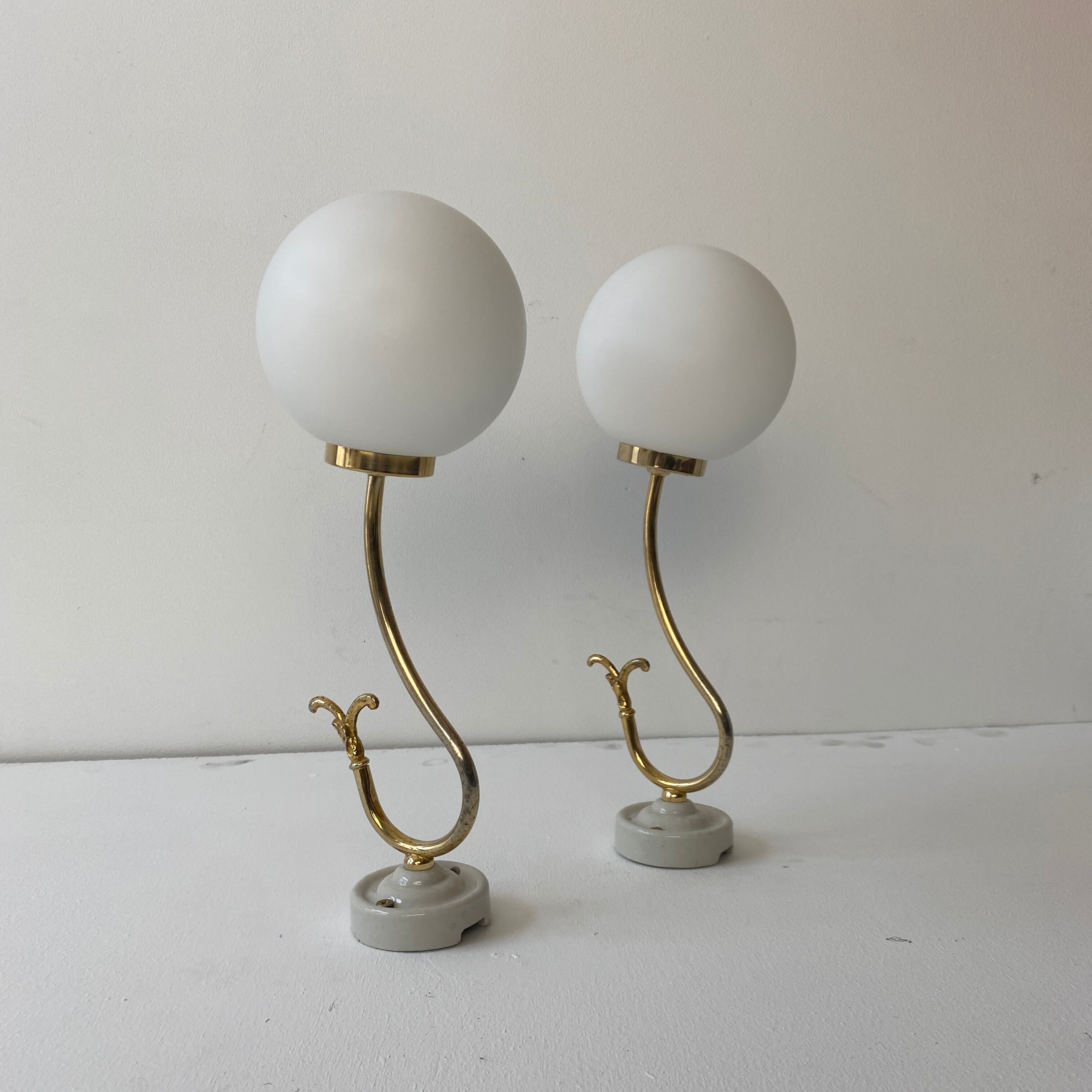 LOT 2 OLD OPALINEVINTAGE WALL LAMPS