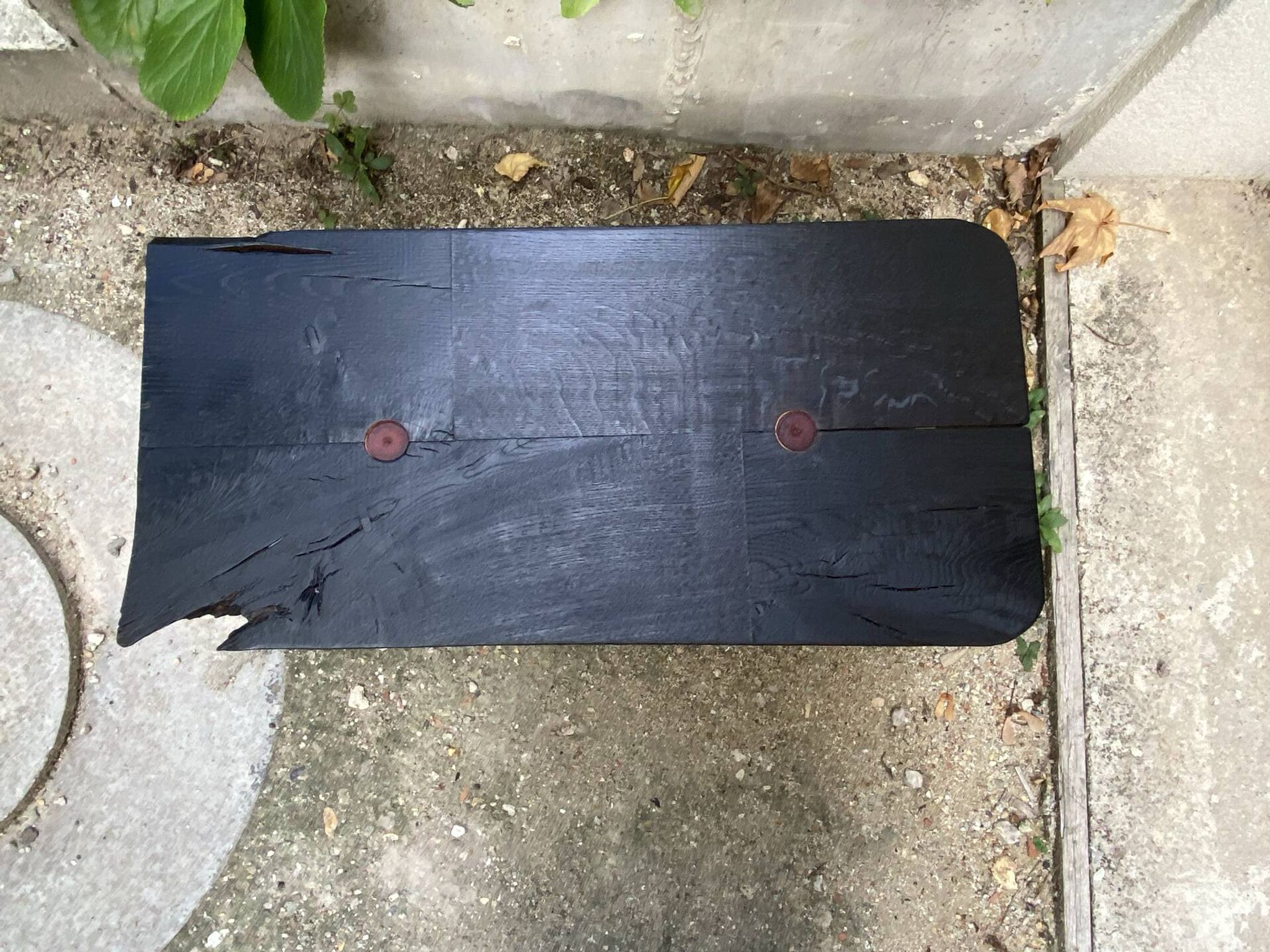 Table basse bois brûlé