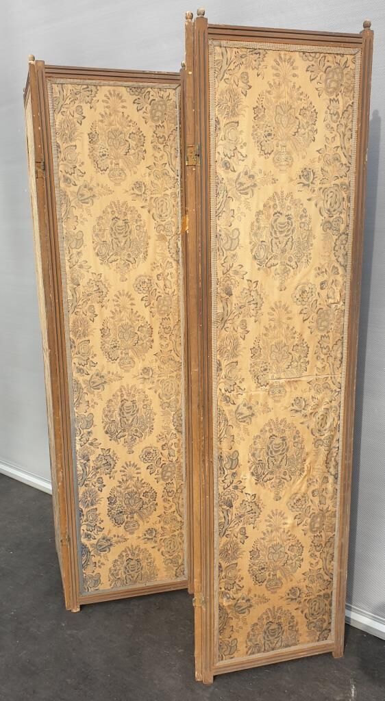 Screen 4 fronts of Indian wood and fabrics and silk at the end of the 19th century
