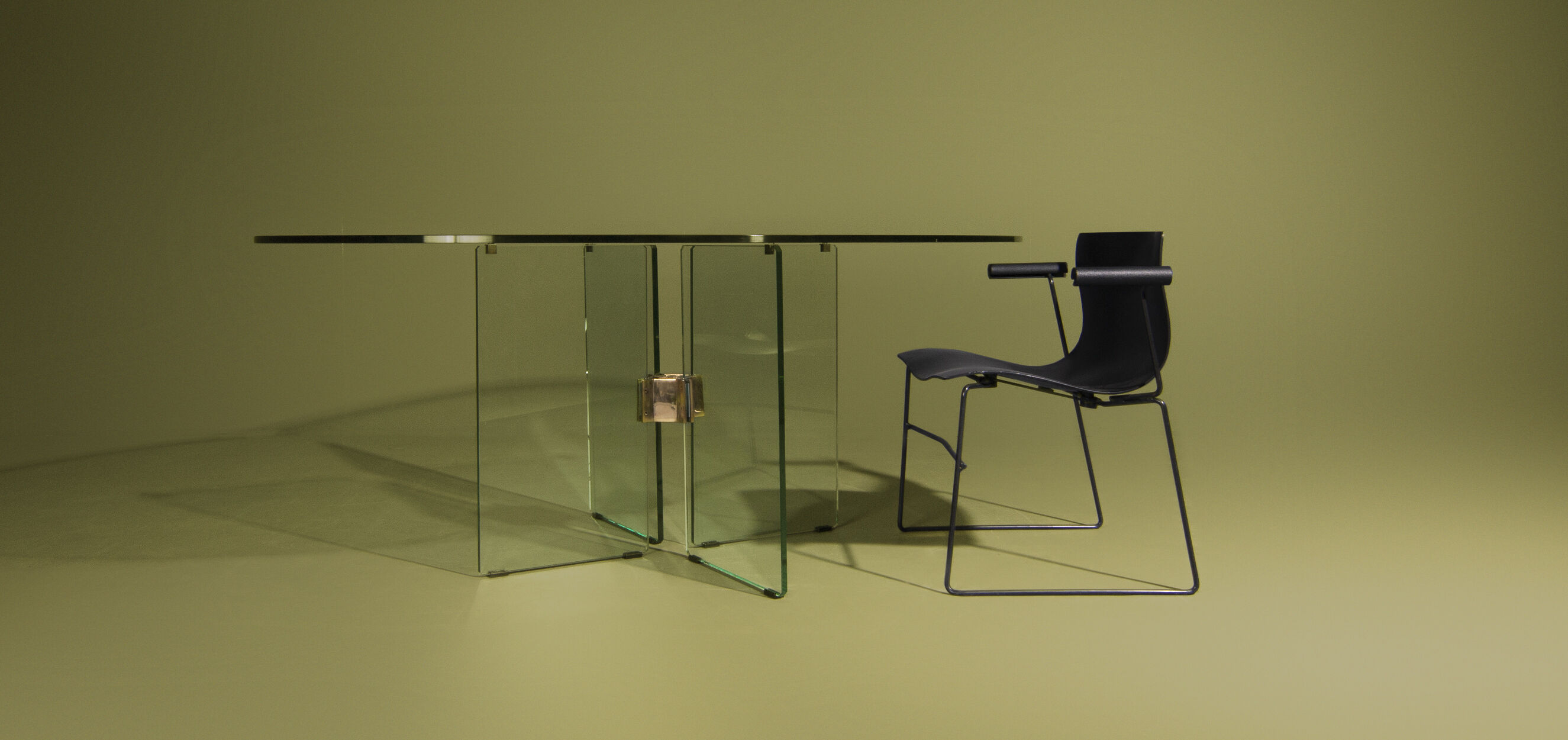 Peter Ghyczy glass dining table from the 70s