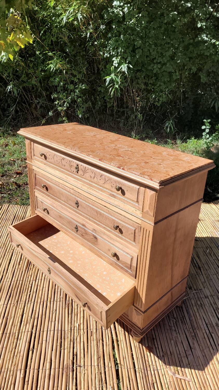 Beautiful renovated chest of drawers