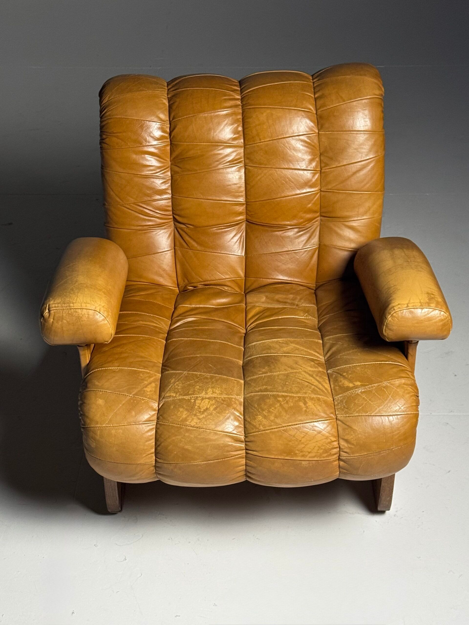 Vintage Italian armchairs 1970-1980
