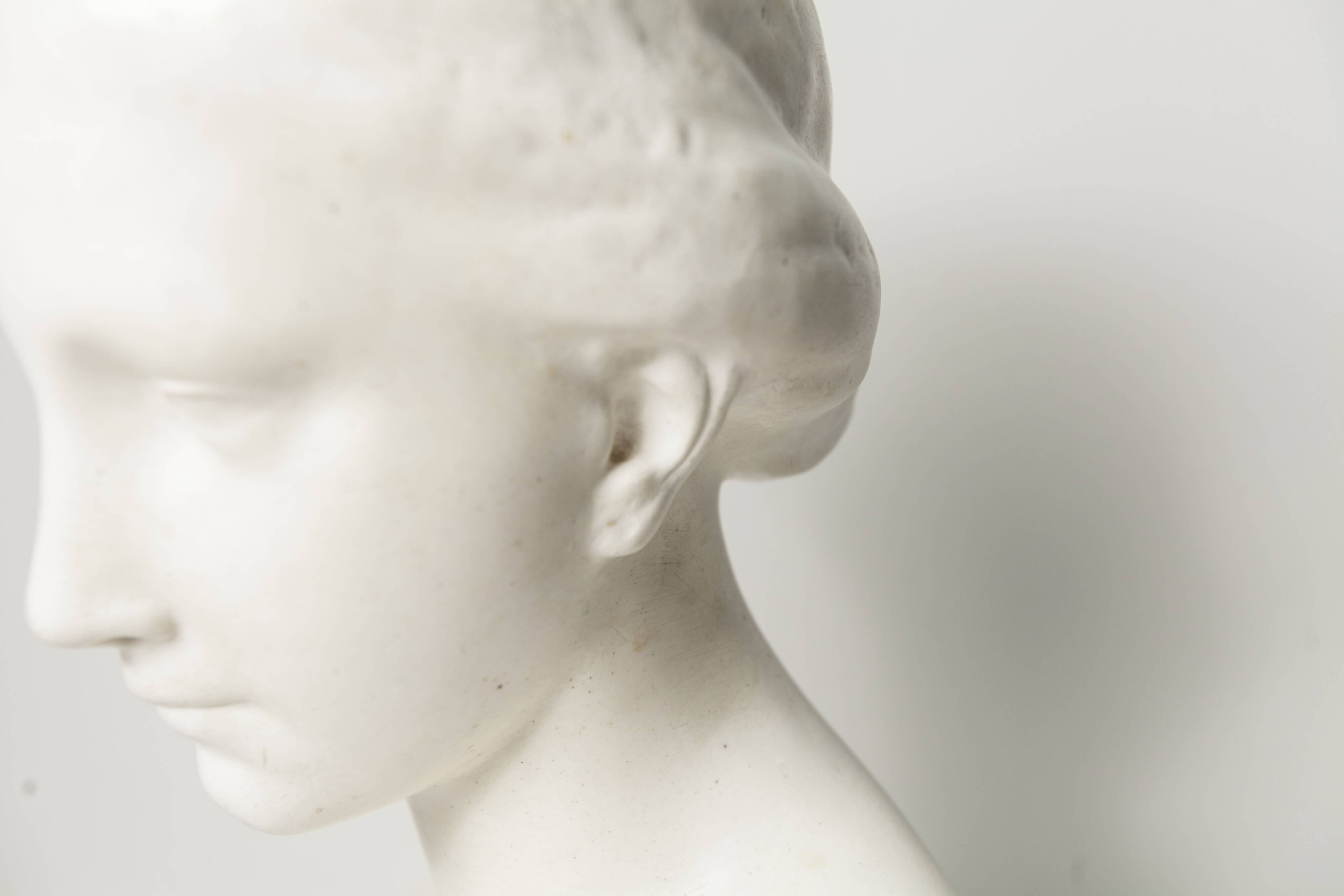 Marble bust of a woman, 43cm, Louvre Museum, 1445