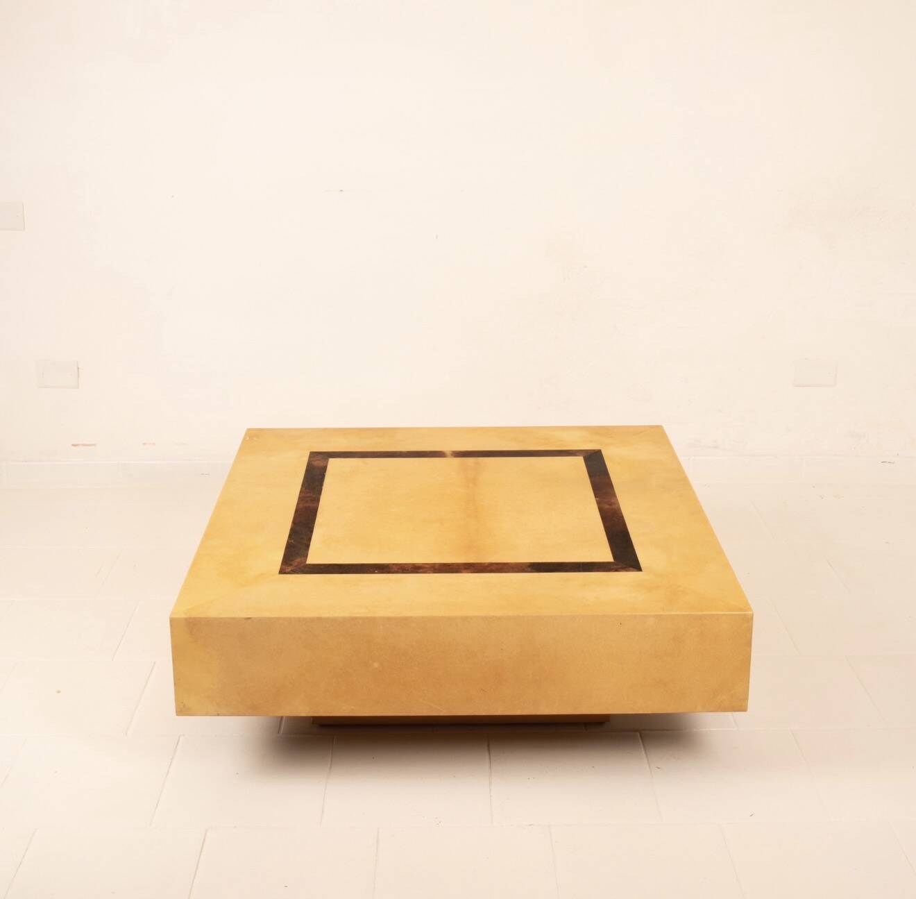 Table basse nucci valsecchi pour tura milano 1970 mod 3000d