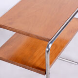 Table d’appoint Bauhaus restaurée, chêne, acier chromé, Tchéquie, années 1930