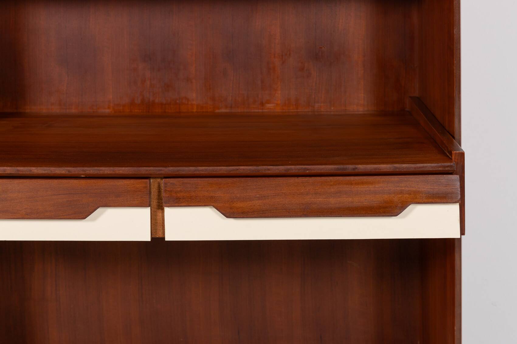 Bibliothèque-bureau italien du milieu du siècle