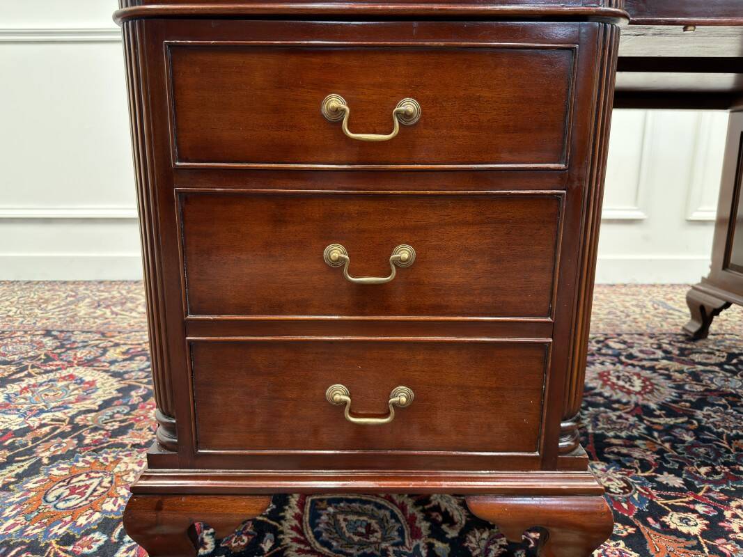 Classic English Chesterfield Partnerdesk Desk
