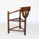 Chaise traditionnelle suédoise sculptée « Monkstol »