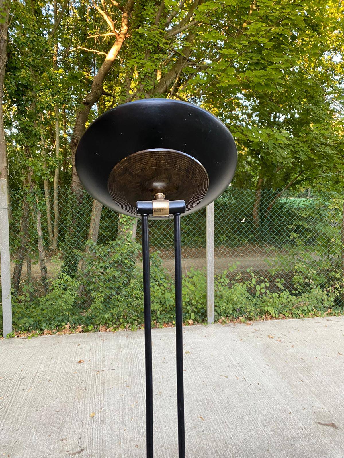 Vintage Italian floor lamp Zid (1996) in Loup & Brass finish with dimmer.