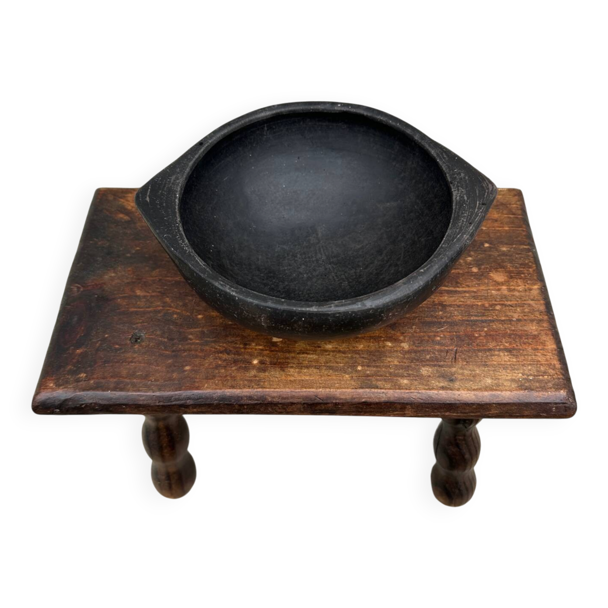 Ancient bowl, Colombian ceramic pottery La Chamba.