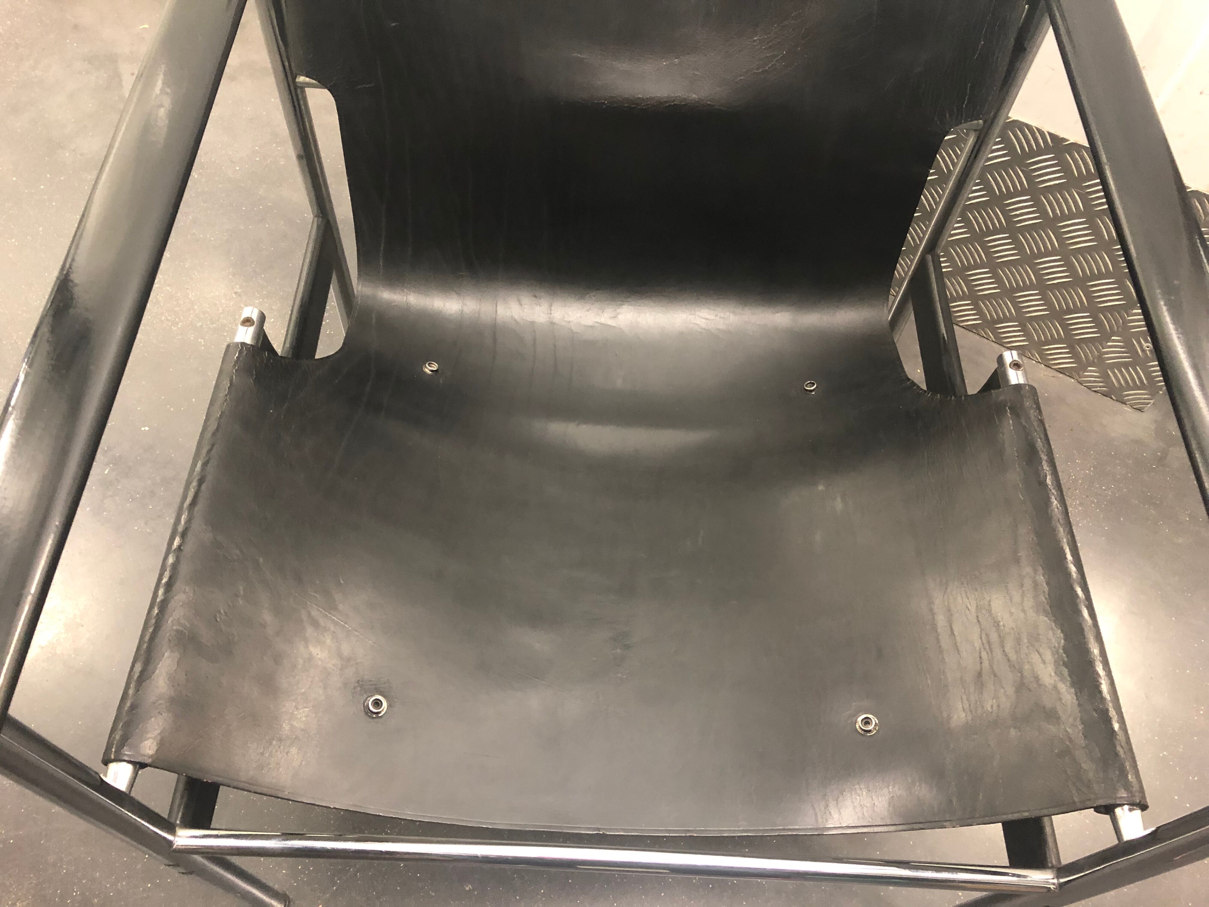 Model chair 657 by Charles Pollock, edition Knoll 1964