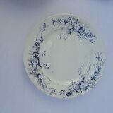 8 flat earthenware plates Creil and Montereau late nineteenth diam 23 cm