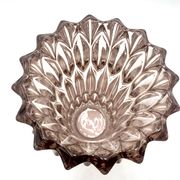 Vase en cristal rose, République tchèque, années 1950