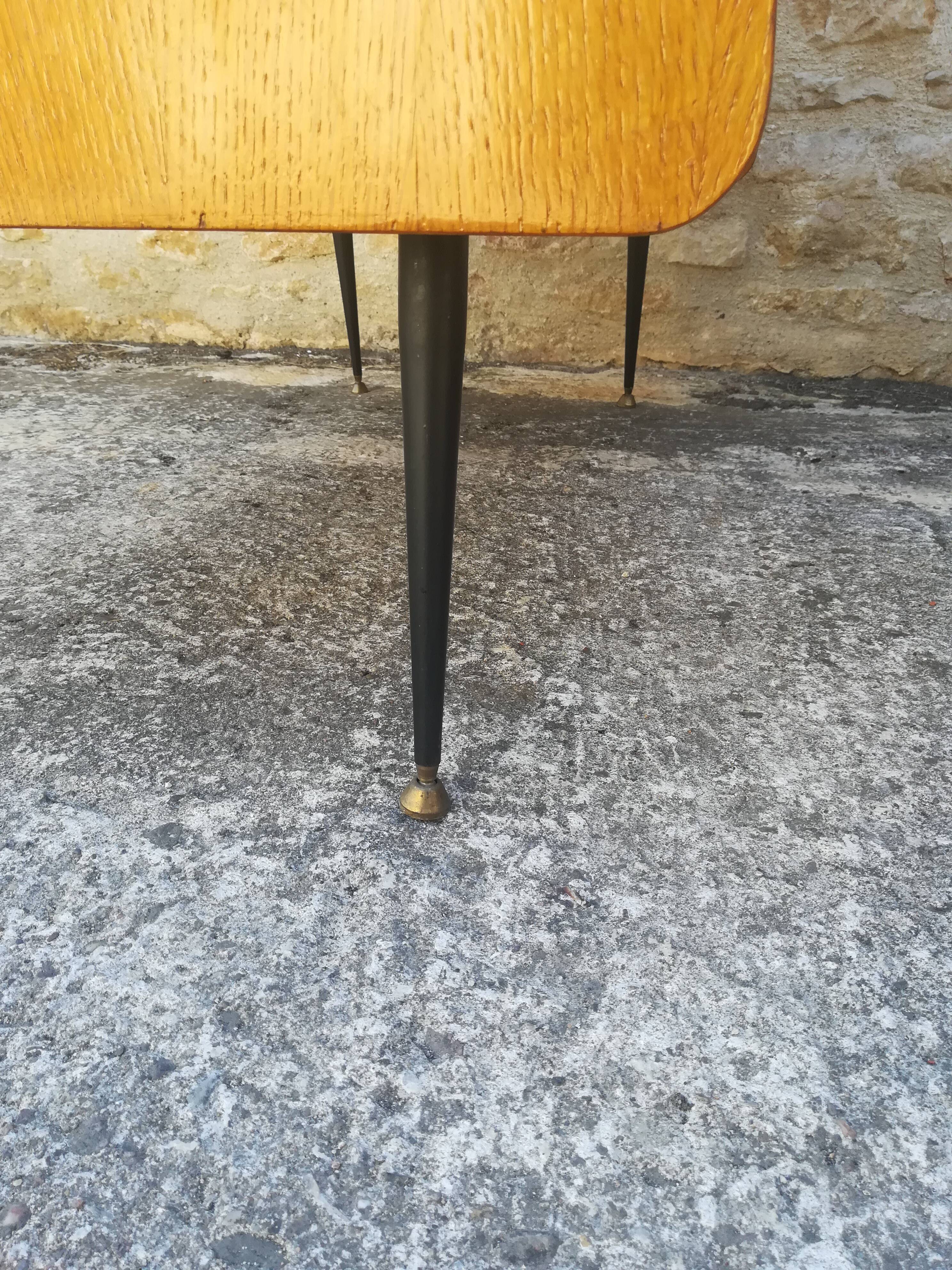 Convenient metal compass feet