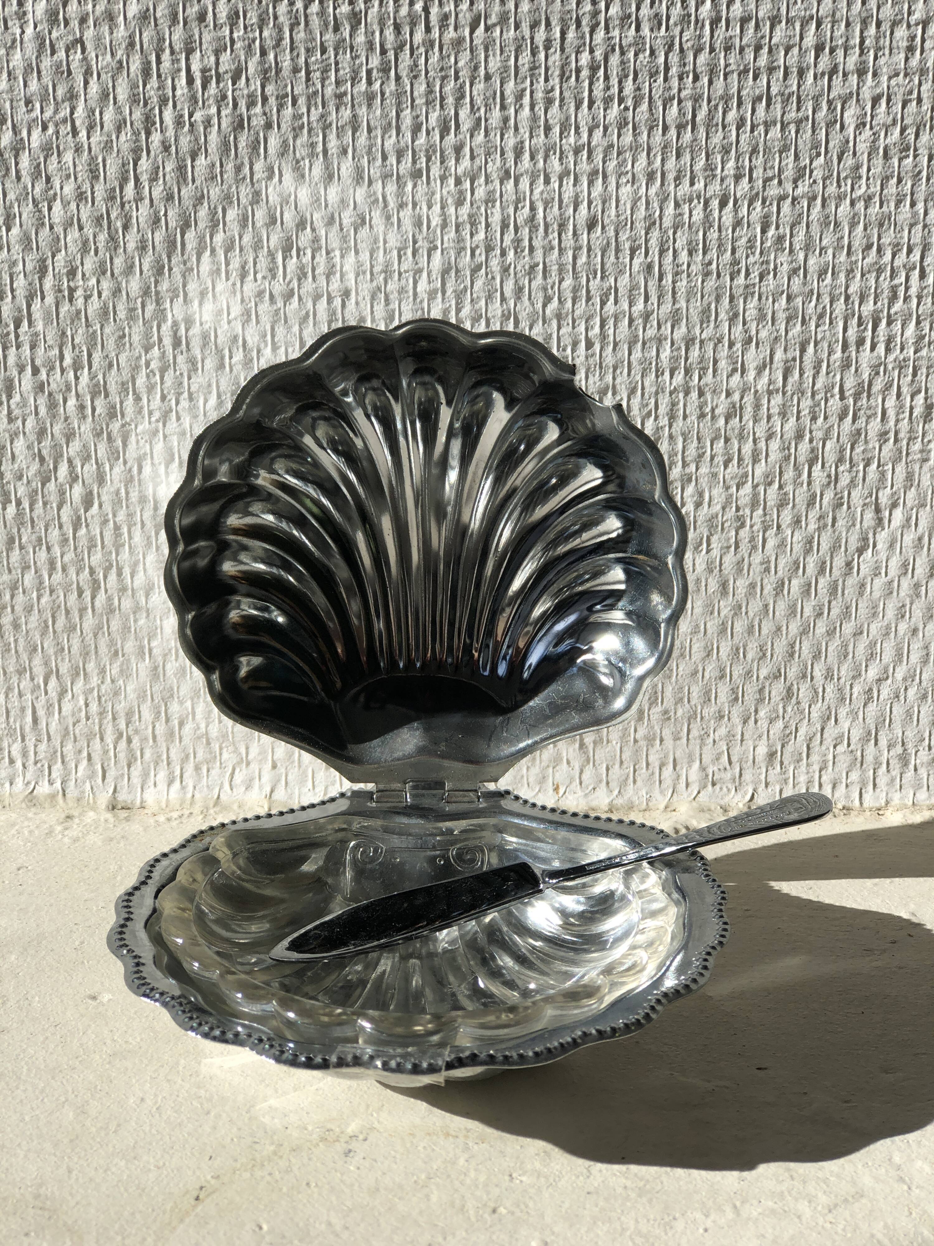 Shell butter dish