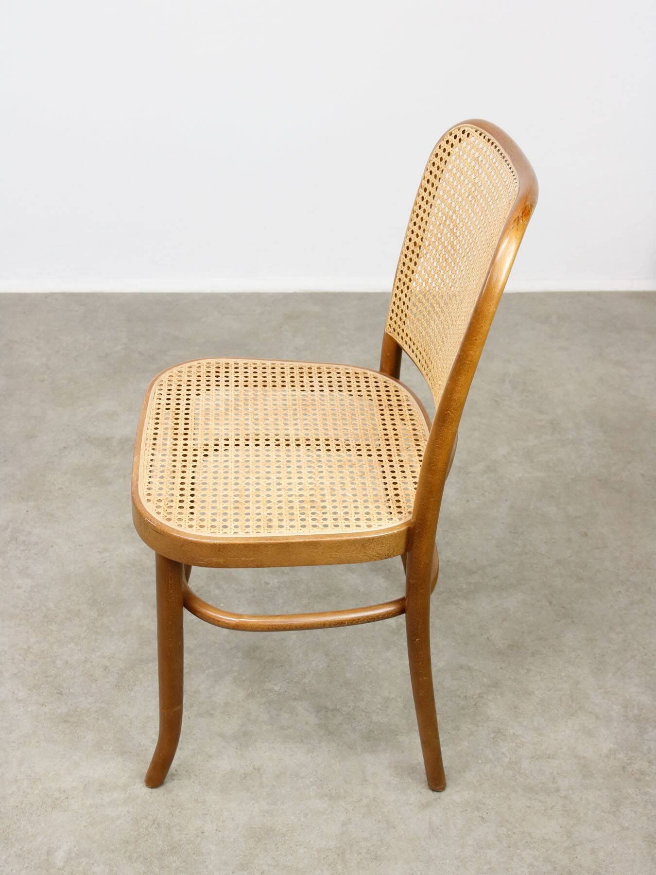 Chaises en bois cintré Non. 811 par Michael Thonet, ensemble de 2