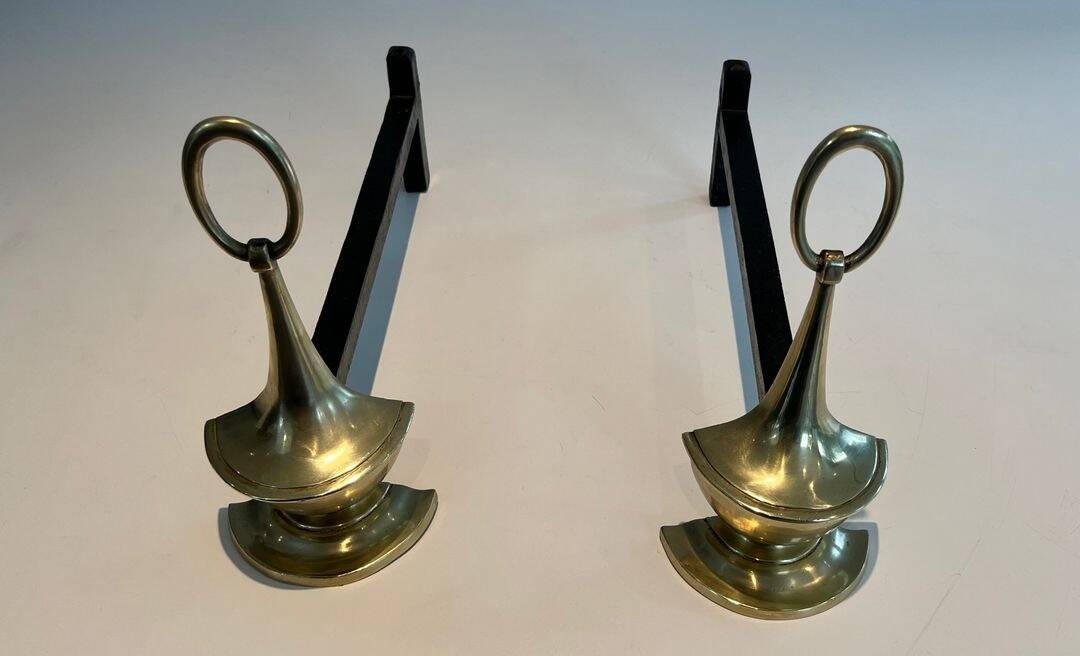Paire de Chenets en Bronze Néoclassiques en Forme de Lampes Antiques à Anne