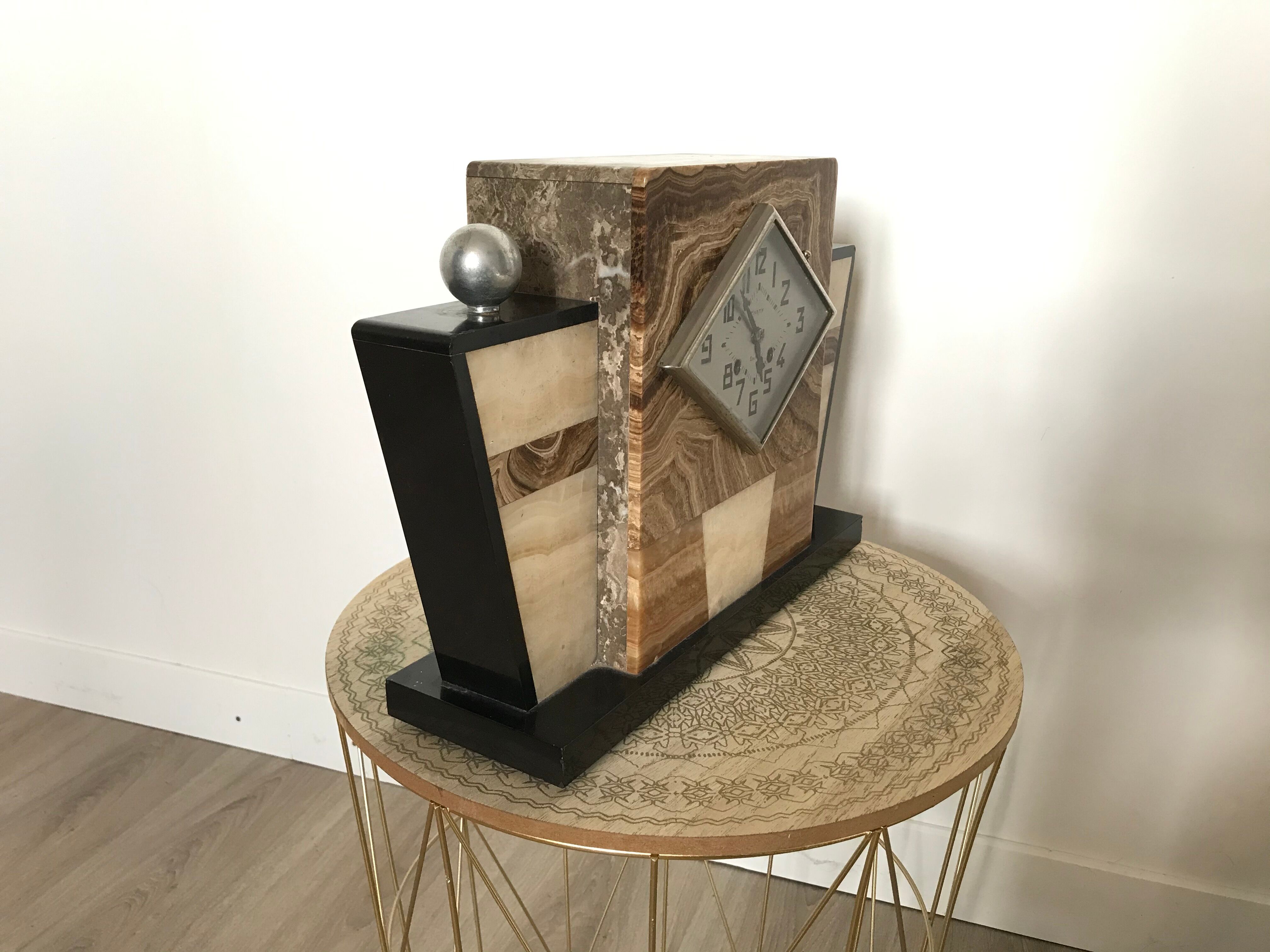 Marble art deco laying clock
