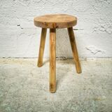 Tripod farm stool