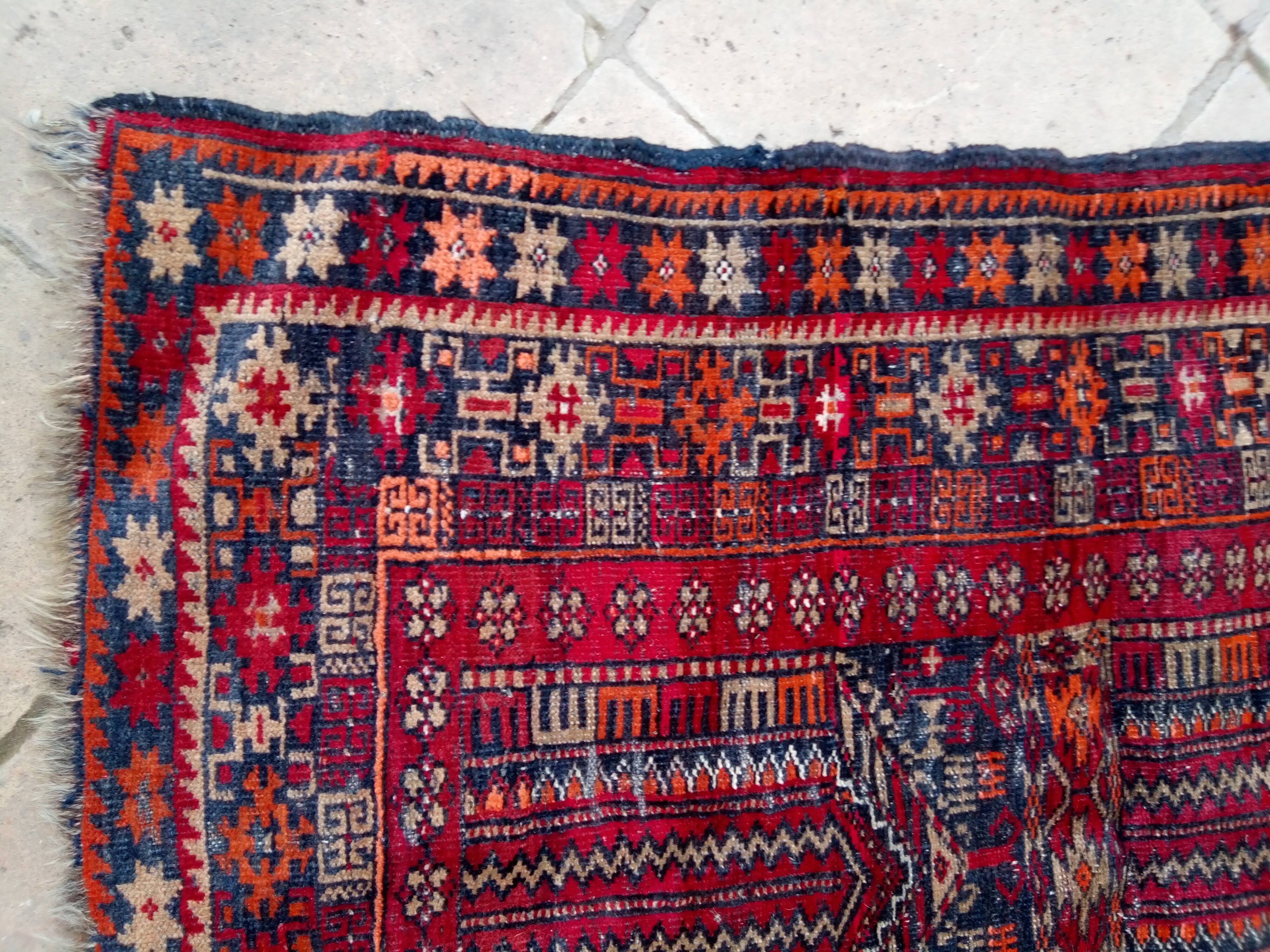 Old oriental prayer rug - 132 x 92cm