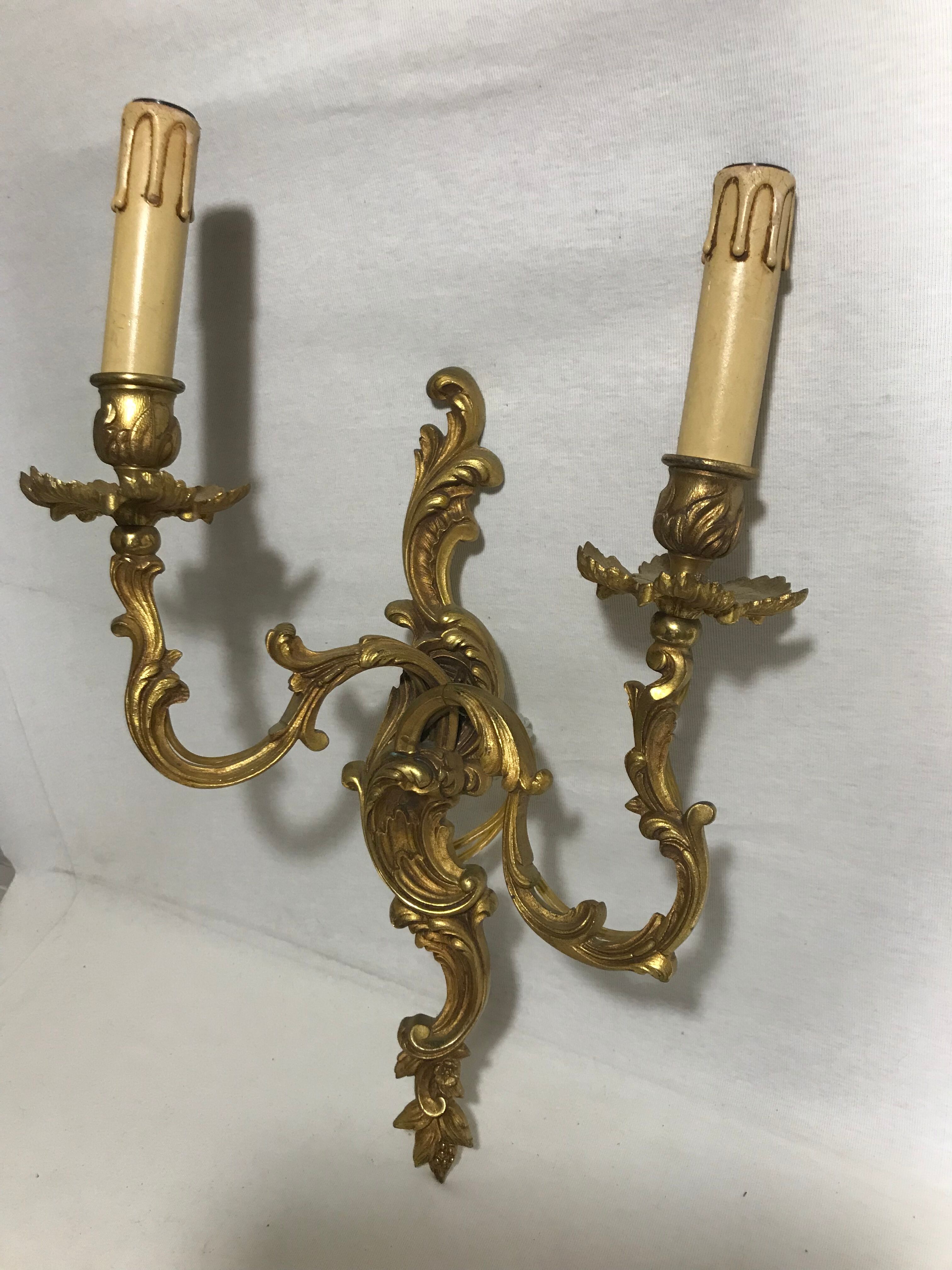 Antique bronze wall light