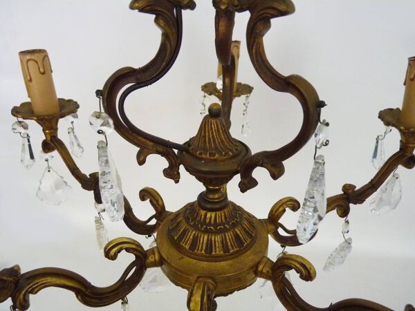 Lustre cage en bronze et pampilles en verre, à 6 feux.