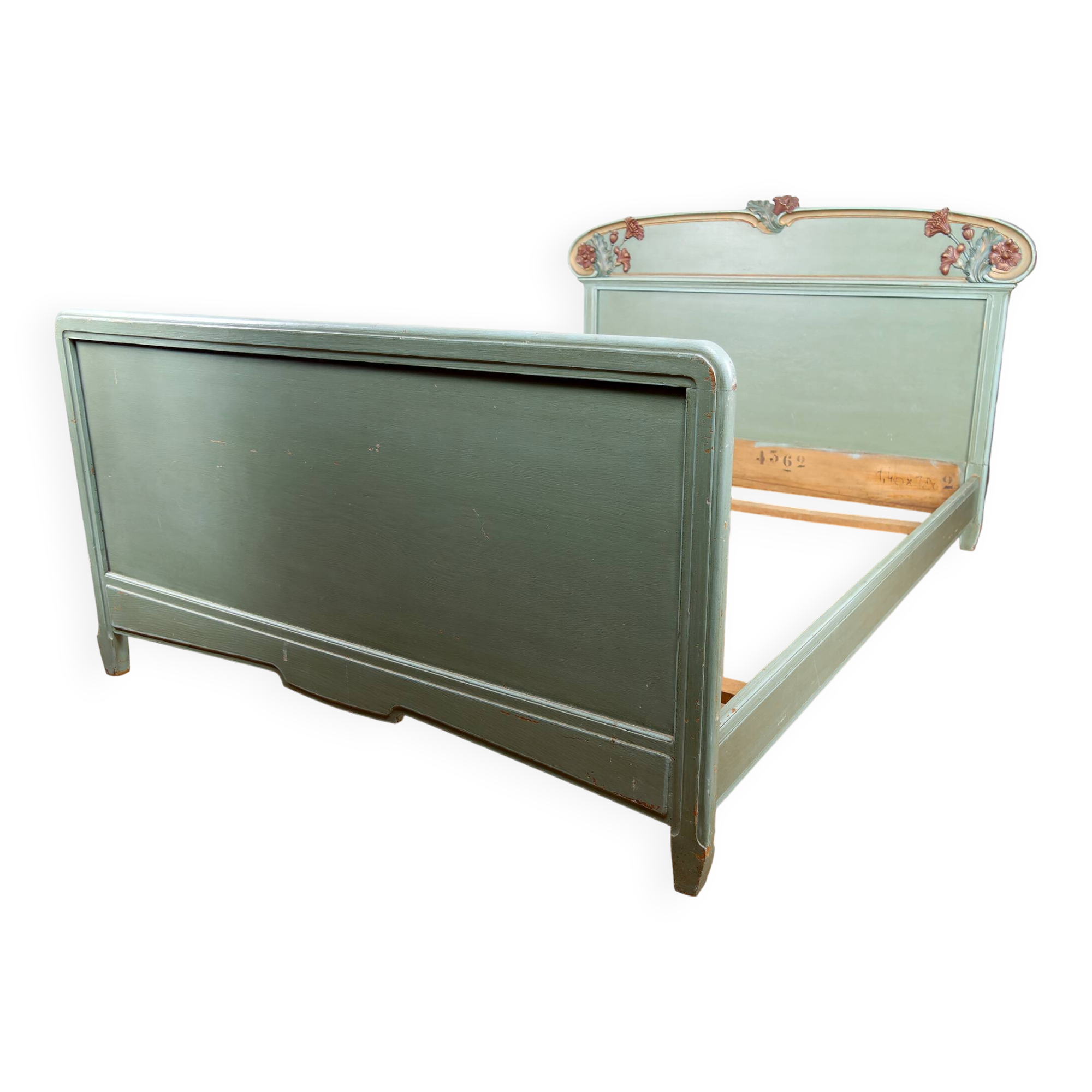 Art Nouveau bed in carved and painted wood, Poppies, Circa 1900