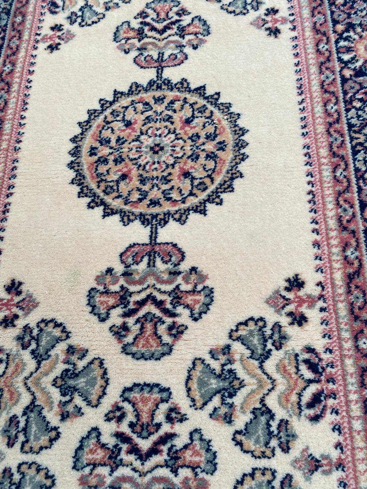 Persian Kirman style bedside rug Saint-Maclou 68.5x137cm