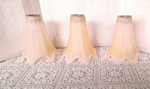 Suspensions Lustre plafonnier Verre opaline France POP 1960 Décoration rétr