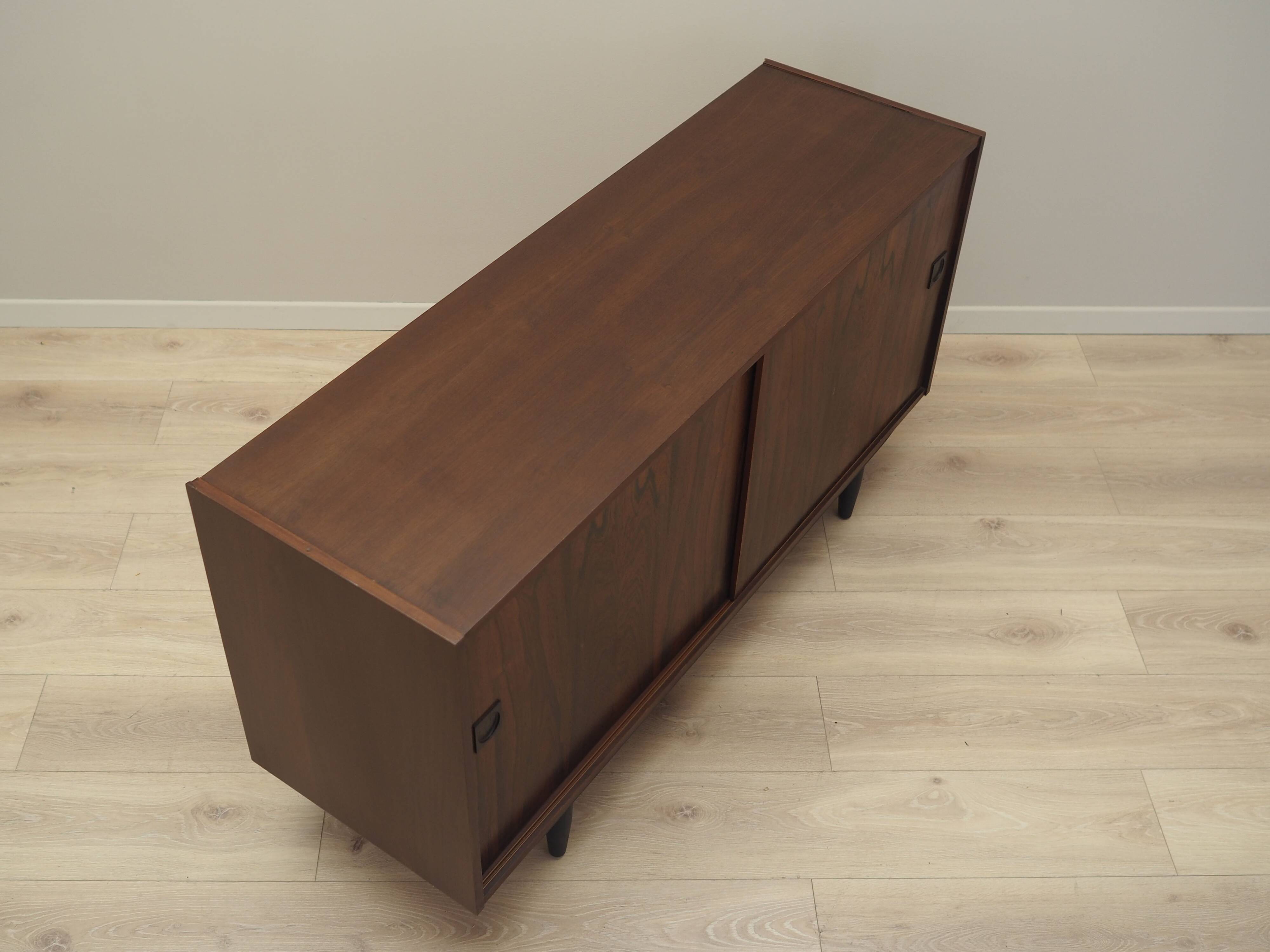 Rosewood cabinet, Danish design, 1970s, manufacturer: Farsø Møbelfabrik