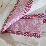 Vintage tablecloth and napkins