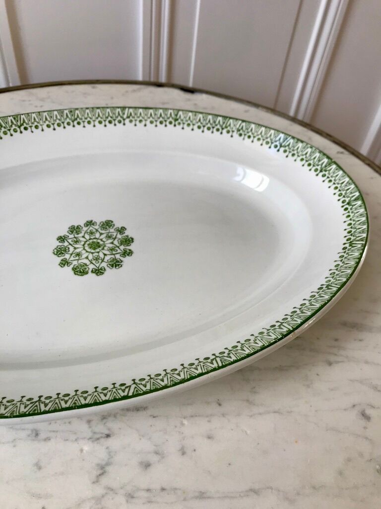 Plat oval Terre de Fer St Amand vert début XXème