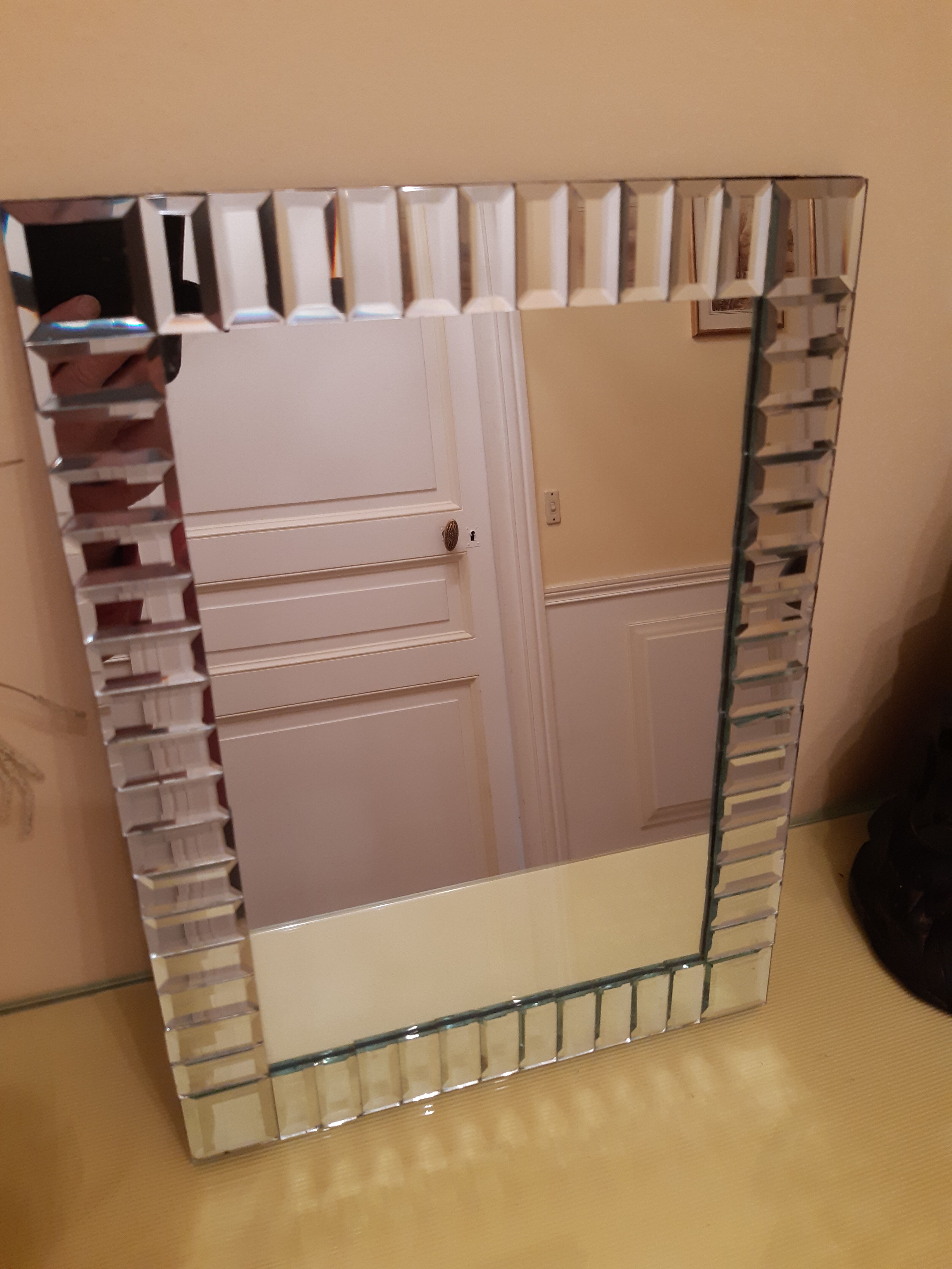 Beveled faceted mirror 40x30cm