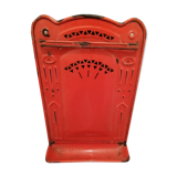 Old utensil holder drain