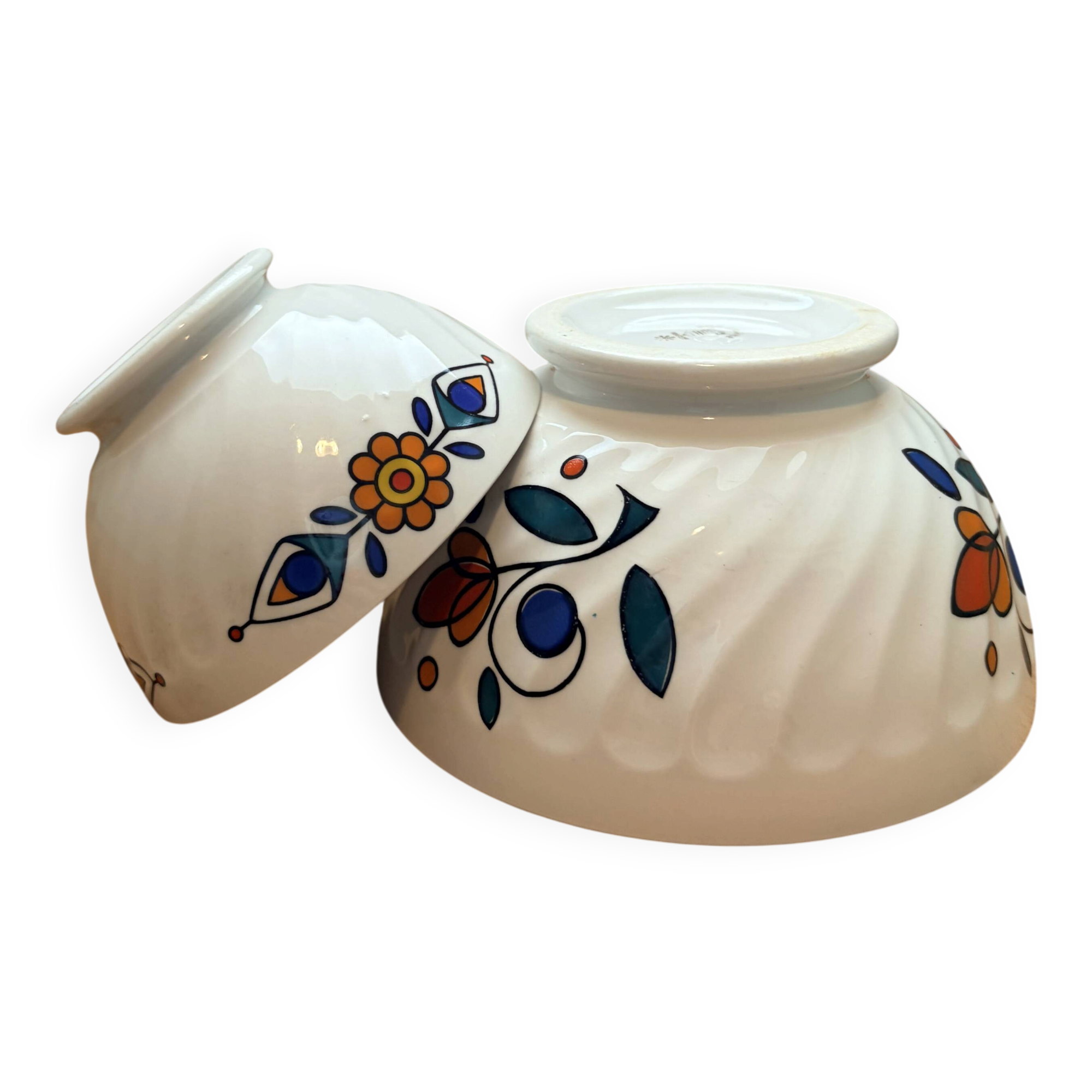2 vintage Art Deco bowls 210104