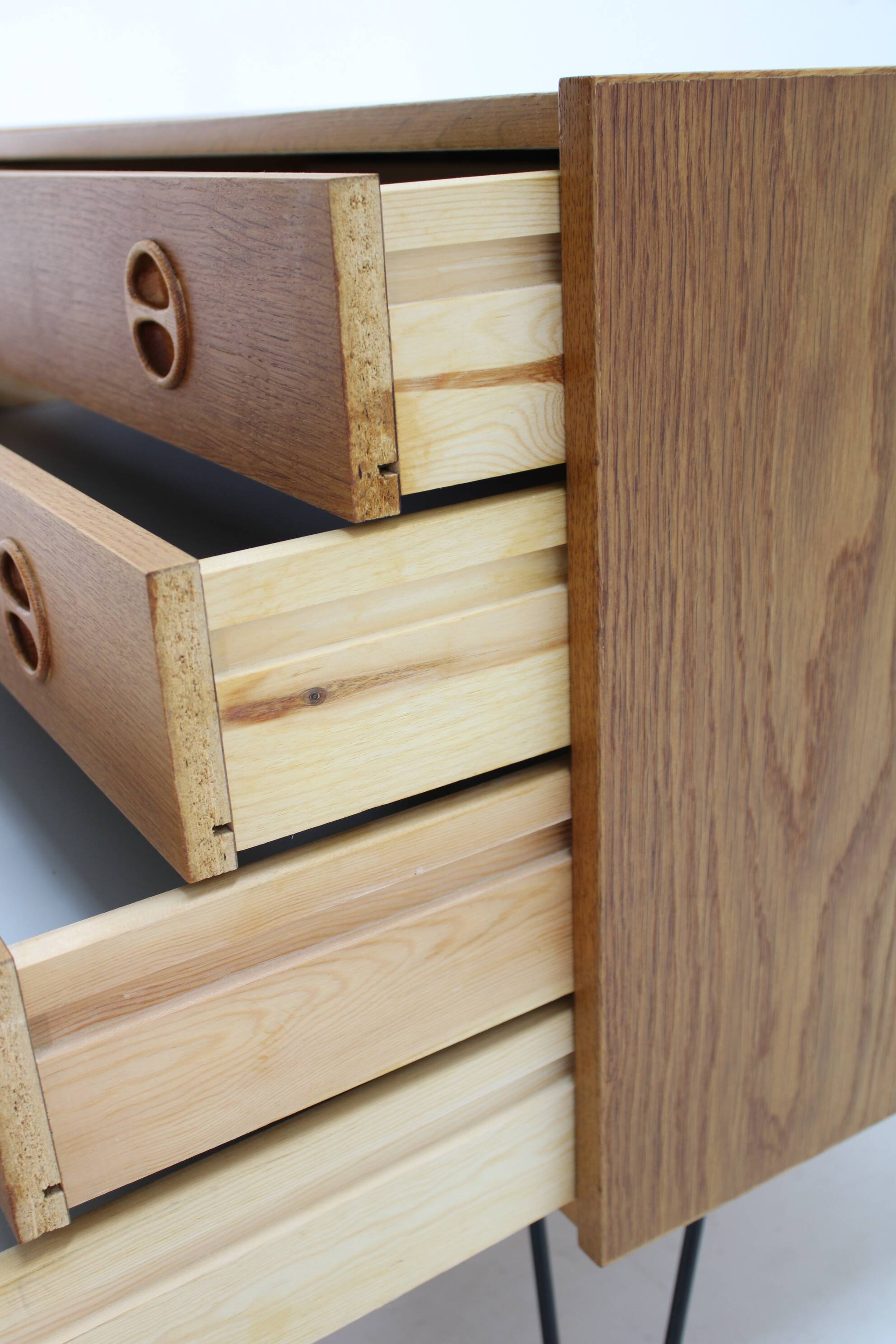 Commode à tiroirs en chêne recyclé des années 1960, Danemark